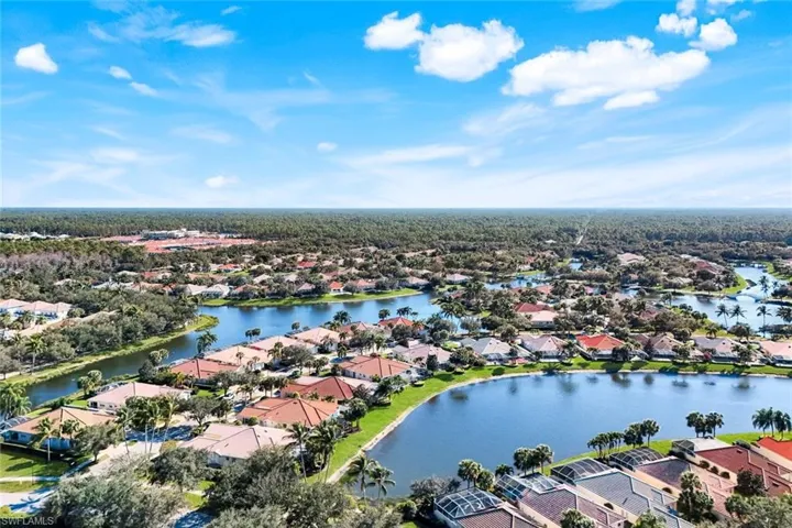 Aerial perspective of IslandWalk