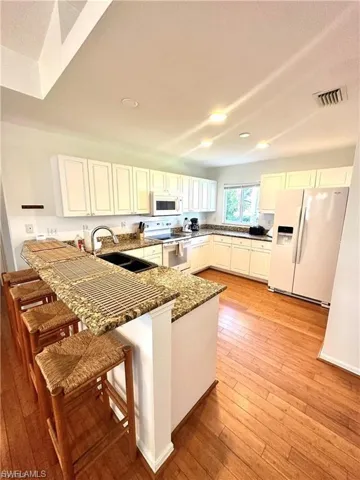 915 SW 1st  TER, Cape Coral, FL 33991
