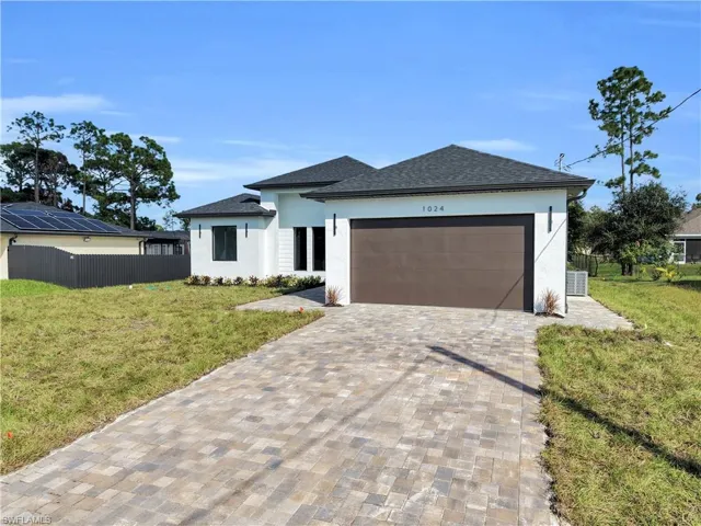 1024 Alvin Ave, Lehigh Acres, Florida 33971