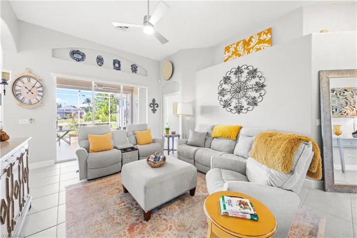 8035 Tauren Ct, Naples Fl 34119