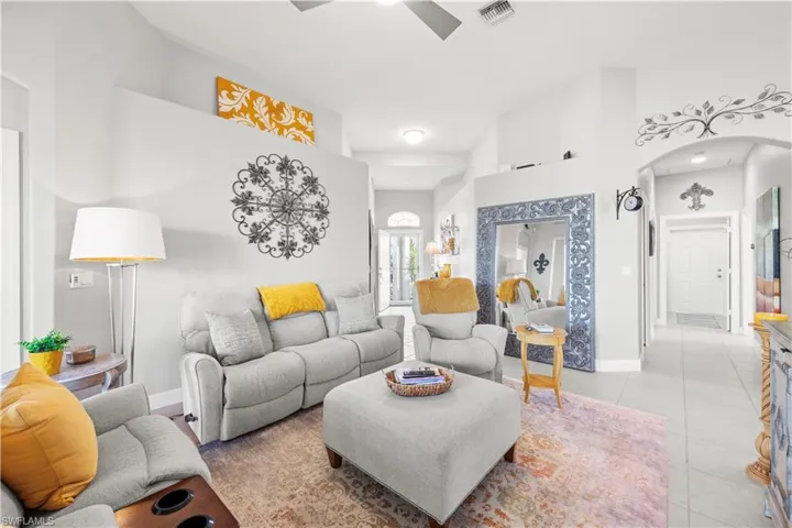 8035 Tauren Ct, Naples Fl 34119