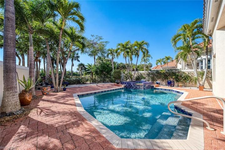 2745 Wulfert RD, SANIBEL FL 33957