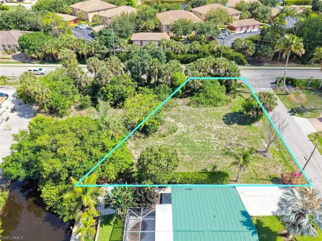 27312 Buccaneer Dr, Bonita Springs, Florida 34135