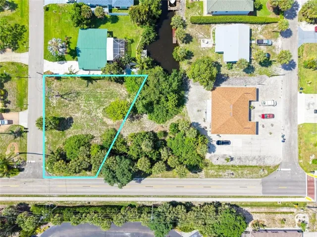 27312 Buccaneer Dr, Bonita Springs, Florida 34135