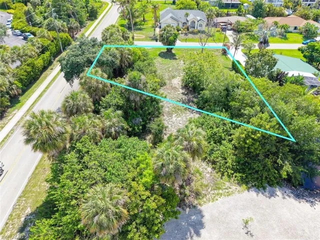 27312 Buccaneer Dr, Bonita Springs, Florida 34135