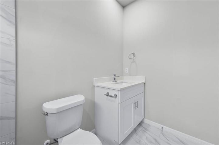 2201  KENNETH S AVE, LEHIGH ACRES, FL 33973