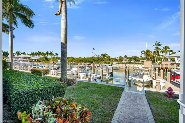 Rear Walkway to Marina