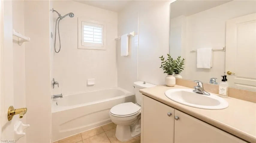 8527 Athena Ct, Lehigh Acres, Florida 33971