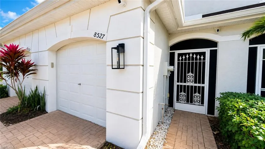 8527 Athena Ct, Lehigh Acres, Florida 33971