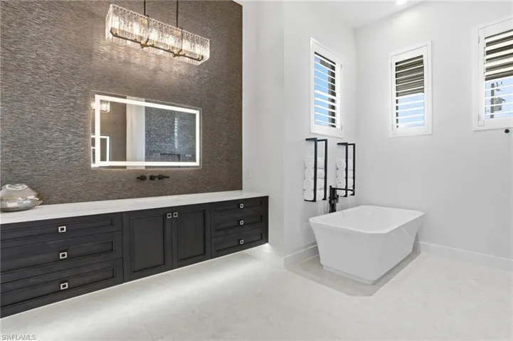 5201 Seagull Ct, Cape Coral, Florida 33904