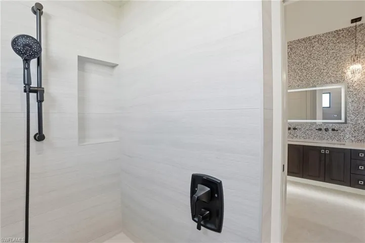 5201 Seagull Ct, Cape Coral, Florida 33904