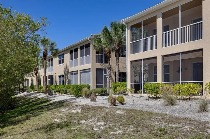 View of apartment building / complex
