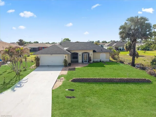 1019 Angelo Ave, Lehigh Acres, Florida 33971
