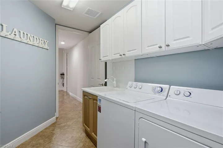 9243 Tesoro Ln 103, Naples, Florida 34114