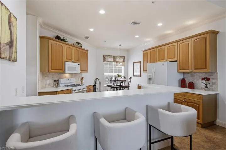 9243 Tesoro Ln 103, Naples, Florida 34114