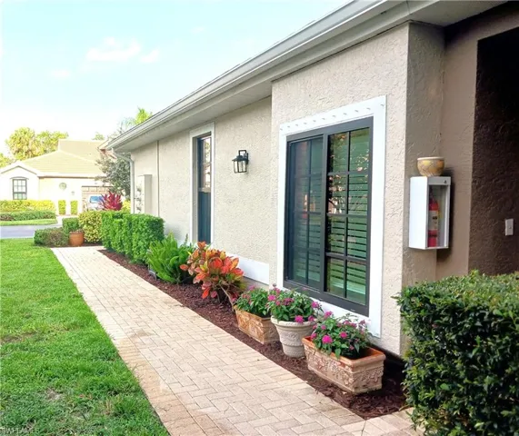7725  Woodbrook  CIR, Naples, FL 34104