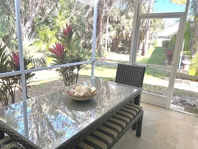 SCREENED LANAI