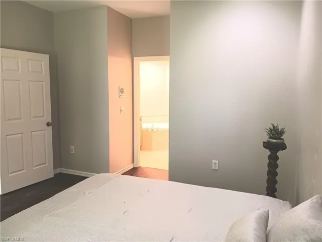 7725  Woodbrook  CIR, Naples, FL 34104