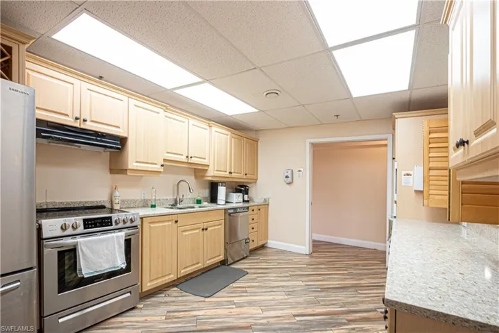 Clubhouse Kitchen