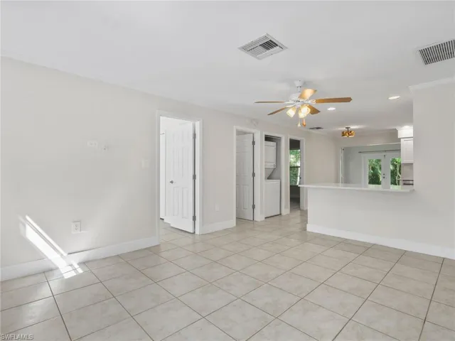 2437 Sunset Ave, Naples, Florida 34112
