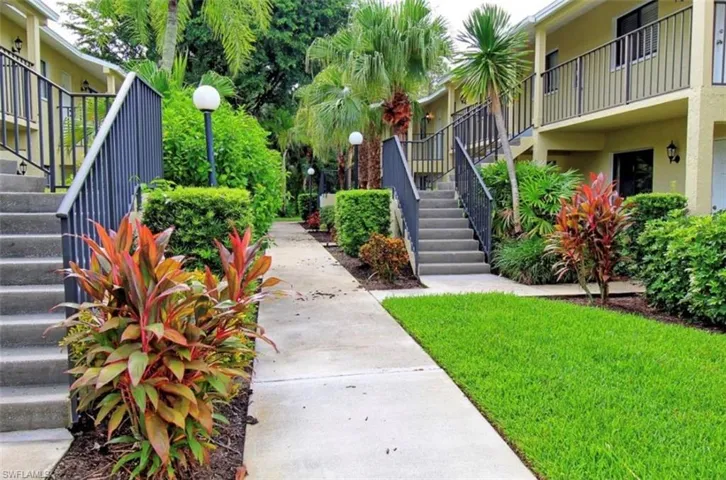 28160 Pine Haven Way 38, Bonita Springs, Florida 34135