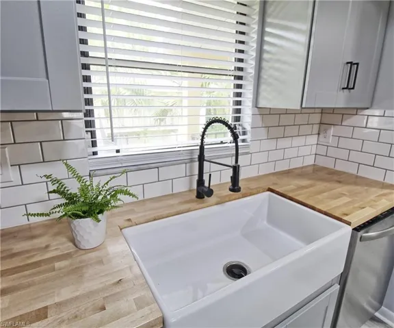 28160 Pine Haven Way 38, Bonita Springs, Florida 34135