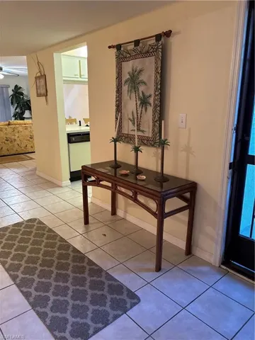 9285 Lake Park Dr 101, Fort Myers, Florida 33919