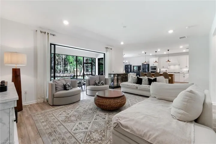 10427 Ventana Ln, Naples, Florida 34120