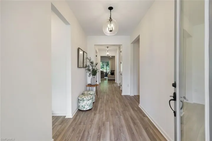 10427 Ventana Ln, Naples, Florida 34120