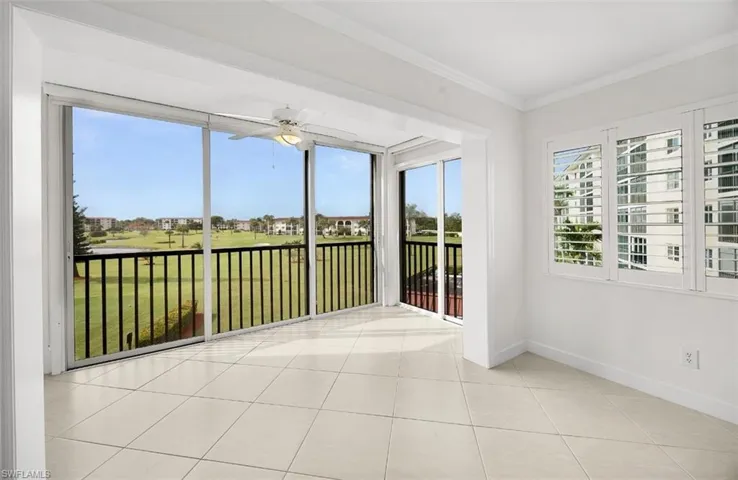 29 High Point Cir E 308, Naples, Florida 34103
