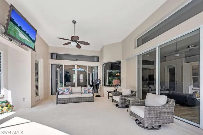 2075  Imperial  CIR, Naples, FL 34110
