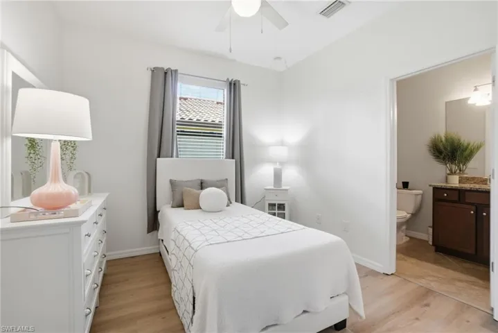 Well-maintained guest bath with clean lines and functional design.