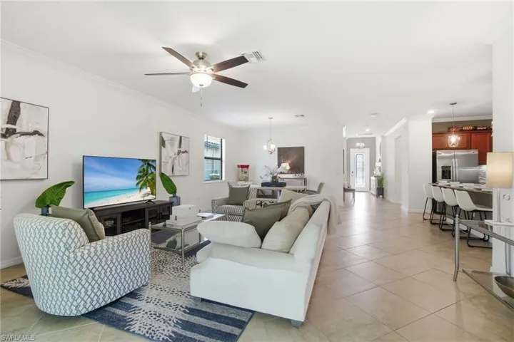 9216  Woodhurst  DR, Naples, FL 34120