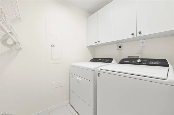 Full size laundry with extra storage