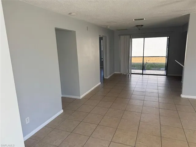 3004 Santa Barbara Blvd A – B, Cape Coral, Florida 33914
