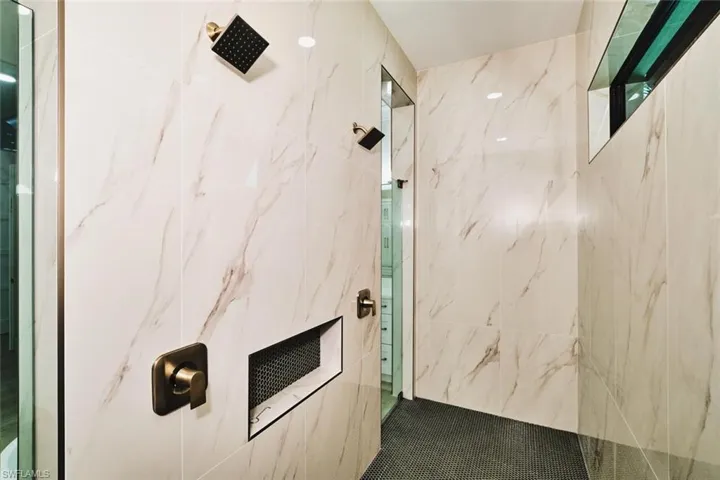 2203 Sw 52nd St, Cape Coral, Florida 33914