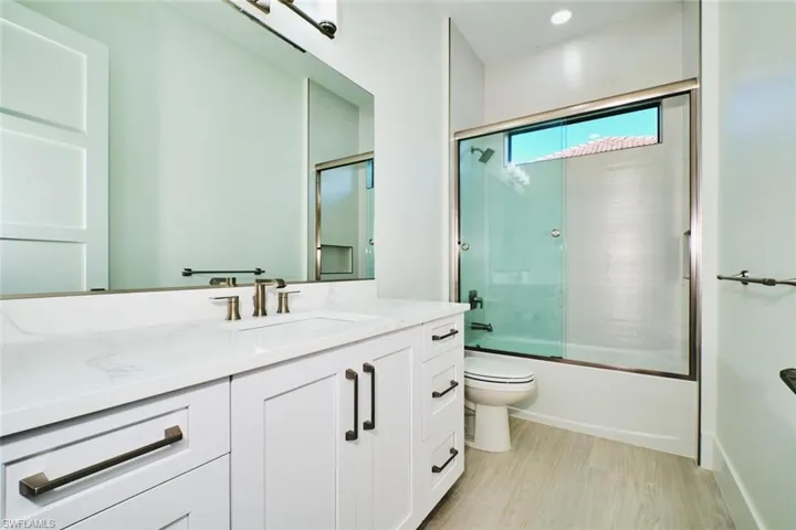 2203 Sw 52nd St, Cape Coral, Florida 33914