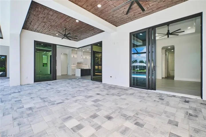 2203 Sw 52nd St, Cape Coral, Florida 33914