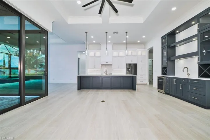 2203 Sw 52nd St, Cape Coral, Florida 33914