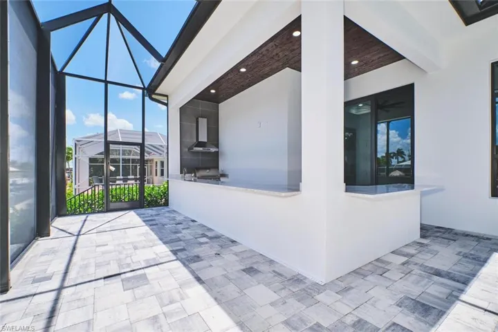 2203 Sw 52nd St, Cape Coral, Florida 33914