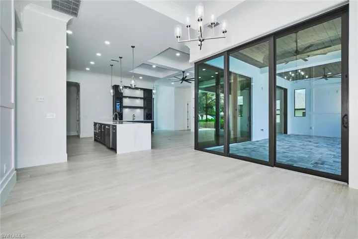 2203 Sw 52nd St, Cape Coral, Florida 33914