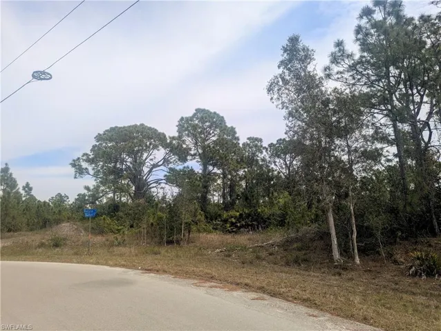705 Bedford Dr, Lehigh Acres, Florida 33974