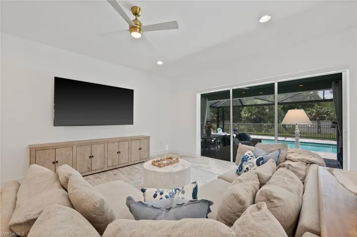 3640  Pilot  CIR, Naples, FL 34120