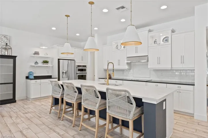 3640  Pilot  CIR, Naples, FL 34120
