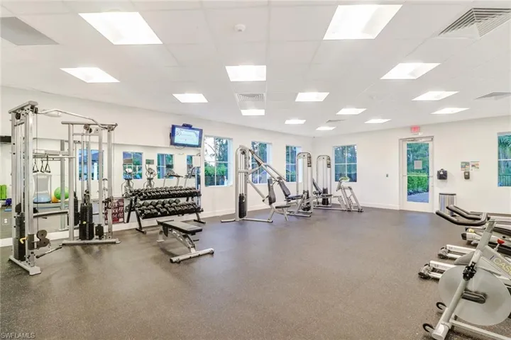 3640  Pilot  CIR, Naples, FL 34120