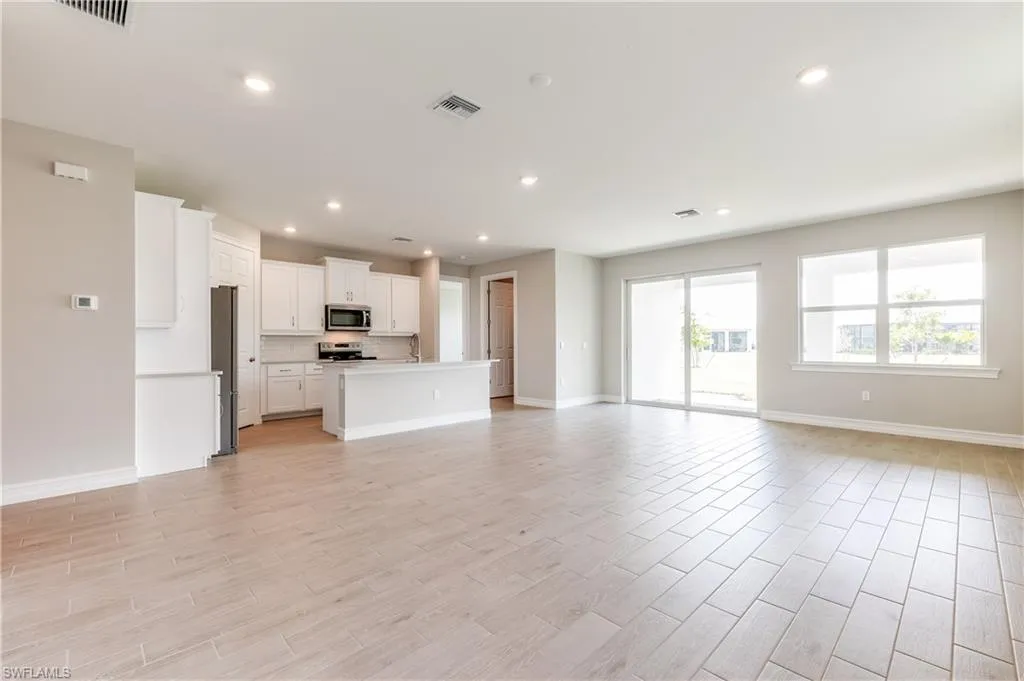 16811 Elkhorn Coral DR, North Fort Myers, FL 33903,225047456