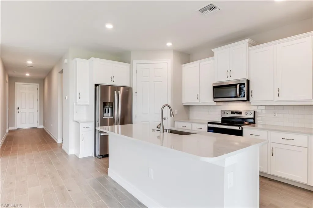 16811 Elkhorn Coral DR, North Fort Myers, FL 33903,225047456
