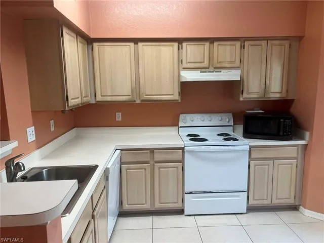 23580 Walden Center Dr 210, Estero, Florida 34134