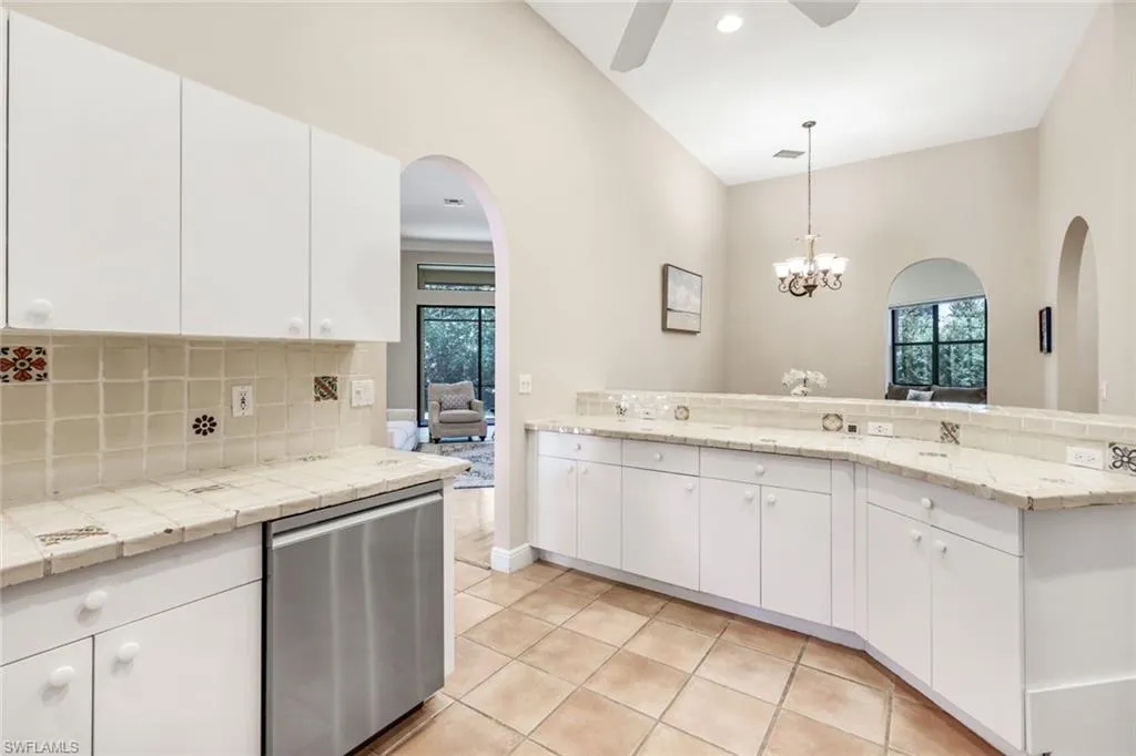 1841 Olds CT, Marco Island, FL 34145,225063300