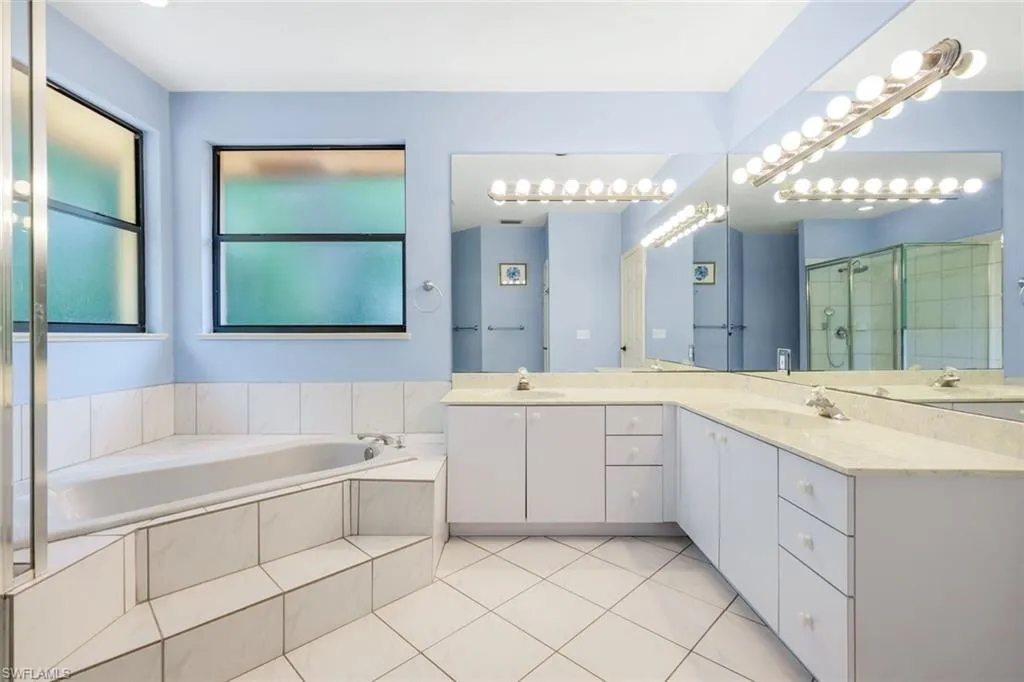 1841 Olds CT, Marco Island, FL 34145,225063300